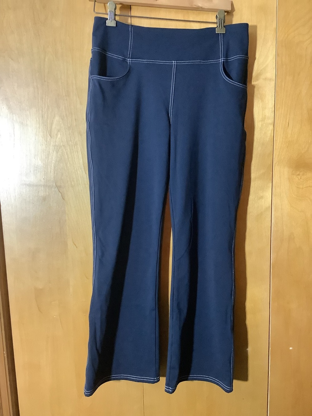 G4Free navy leggings, size large